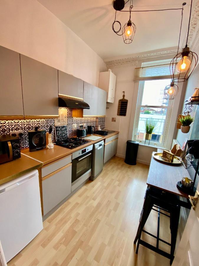 Ann Apartments Opposite The Pier With Sea View Portsmouth Ngoại thất bức ảnh