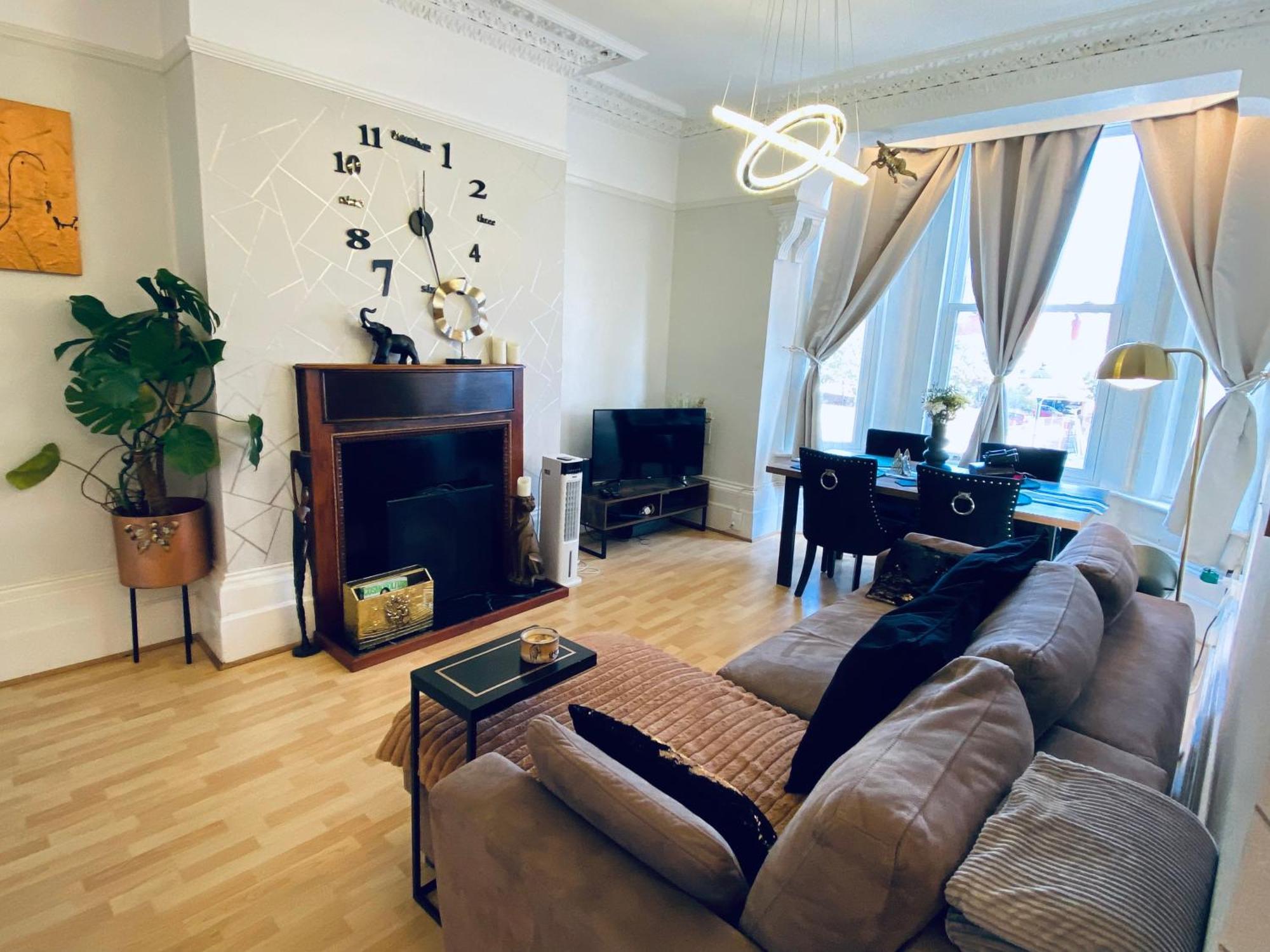 Ann Apartments Opposite The Pier With Sea View Portsmouth Ngoại thất bức ảnh